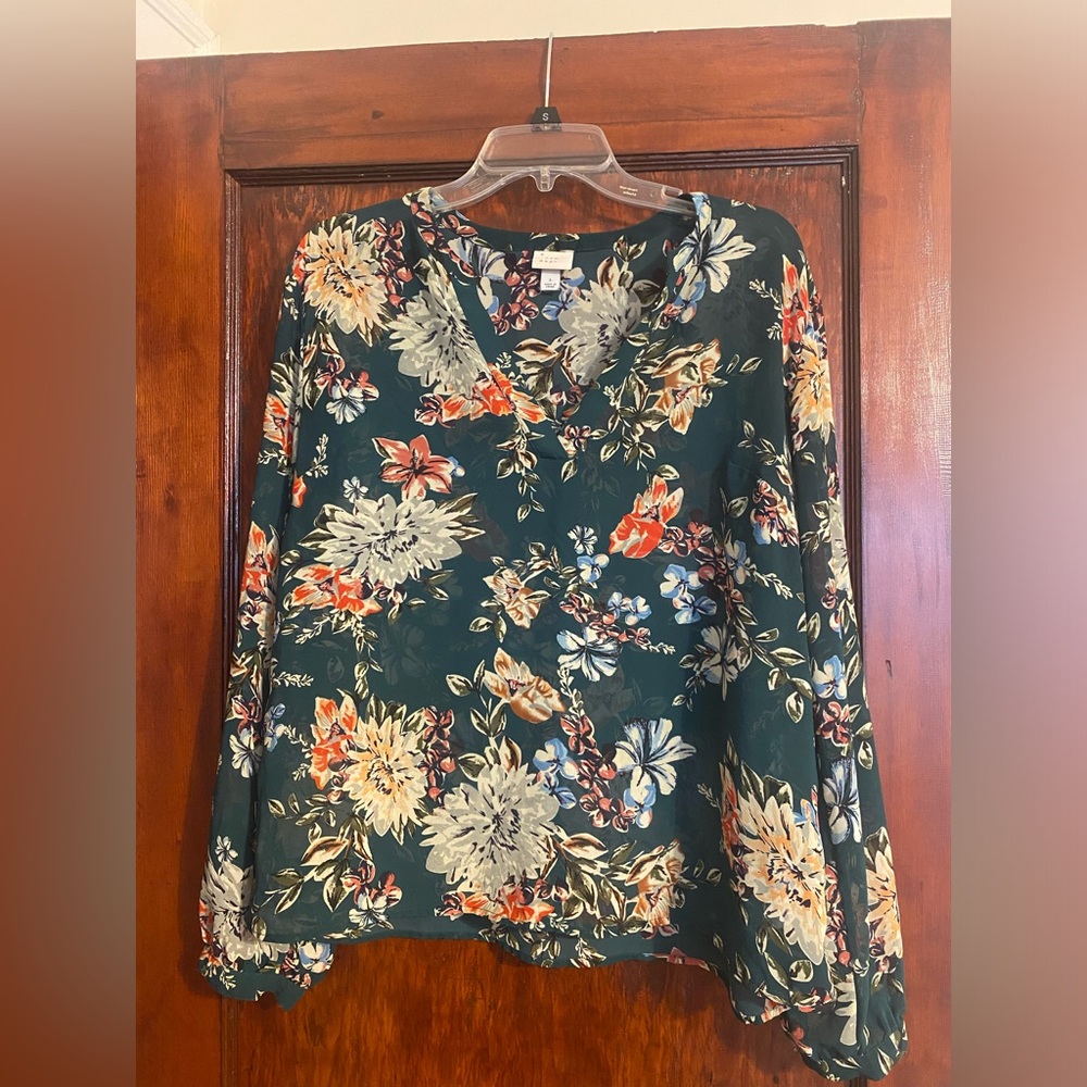 Long-sleeve floral blouse